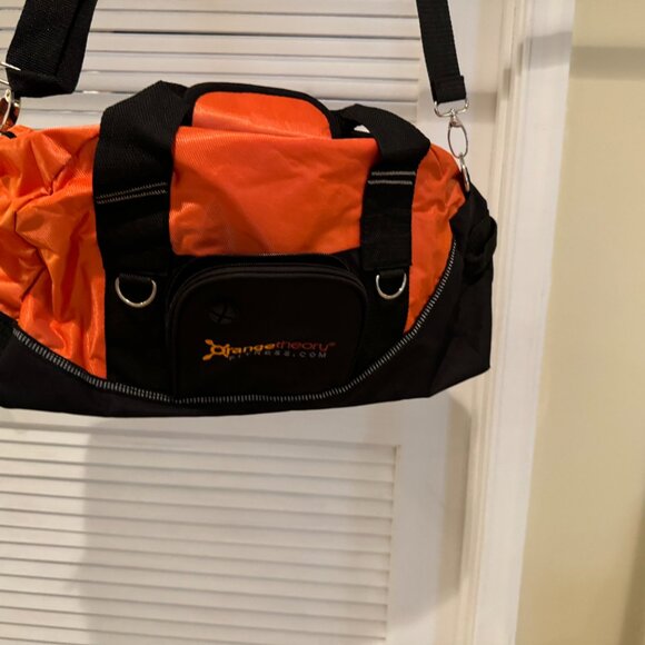 OTF Orange Theory Gym Bag Duffle 10 x 9 x 17- shoulder and handle straps - Picture 3 of 4